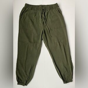 PINK Victoria’s Secret Easy Lightweight Jogger